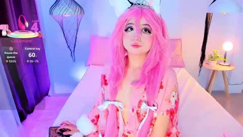 Xynara online show from 12-22-25, 12:07