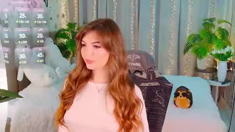 Snapshot of _your_heart_ chatting on 10-15-25, 04:12 Ani online show from 10-15-25, 04:12