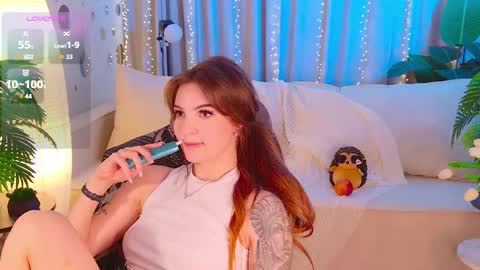 Snapshot of _your_heart_ chatting on 10-29-25, 03:14 Ani online show from 10-29-25, 03:14