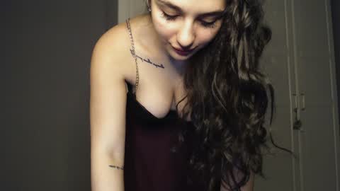 Niki online show from 12-24-24, 10:06