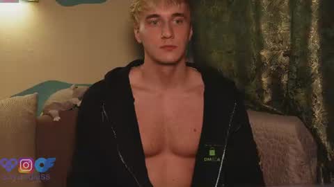 Snapshot of _your_secret_lover_ chatting on 07-16-26, 11:44 G Bi 192cm 85kg online show from 07-16-26, 11:44
