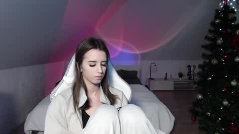 Nicole  Thomas  Dave online show from 01-03-25, 10:52