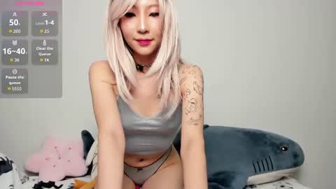 Mia online show from 06-13-26, 11:35