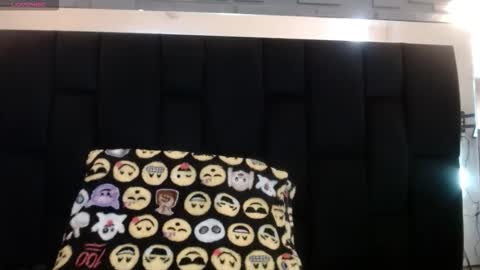 Yuyi online show from 09-09-25, 12:26