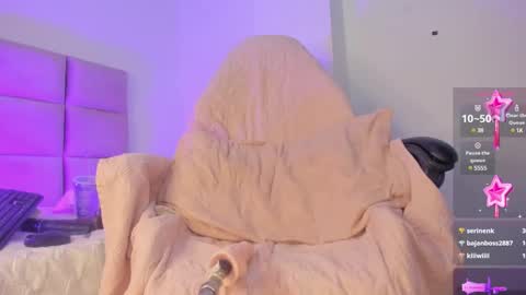 Snapshot of _zoe_12 chatting on 01-03-25, 10:51 Zoe online show from 01-03-25, 10:51