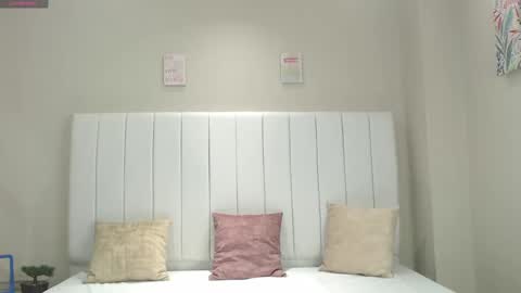 _zoe_69 online show from 09-18-25, 01:46