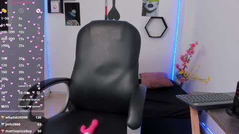 Snapshot of _zoewright chatting on 12-19-24, 03:51 Zoe online show from 12-19-24, 03:51