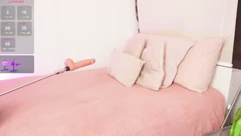 Alexandra  online show from 10-28-25, 09:13