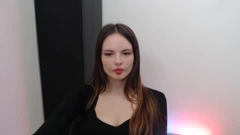 a_ariella_ online show from 09-20-25, 07:09