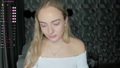 Adelina online show from 11-01-25, 01:57