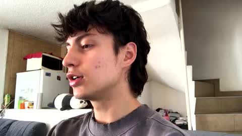 a littlee bear online show from 11-11-25, 12:16