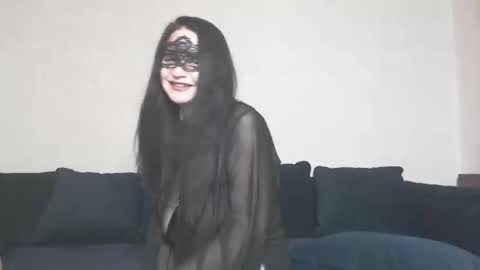 a love couple online show from 09-15-25, 05:57