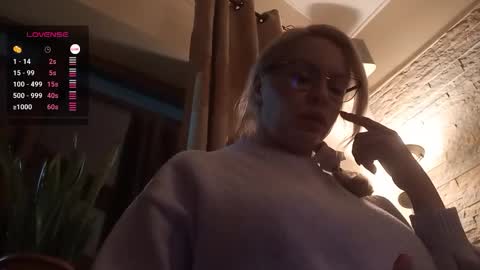 Snapshot of a_surprise chatting on 02-19-26, 07:21 Who knows online show from 02-19-26, 07:21