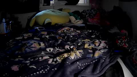 Chris online show from 10-12-25, 03:11