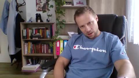 Snapshot of aaaandzzz chatting on 01-23-25, 10:54 Long distance cumshot online show from 01-23-25, 10:54