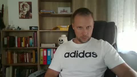 Snapshot of aaaandzzz chatting on 11-13-25, 09:30 Long distance cumshot online show from 11-13-25, 09:30