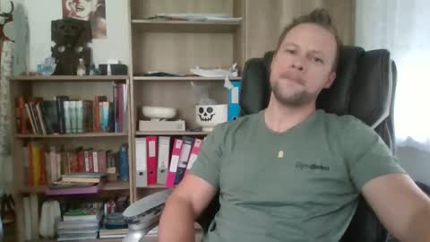 Long distance cumshot online show from 05-09-26, 07:24