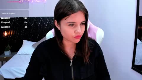 Snapshot of aabby_lee chatting on 02-22-25, 03:25 Abby Lee online show from 02-22-25, 03:25