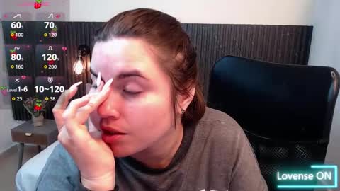 Snapshot of aabby_lee chatting on 09-22-25, 06:43 Abby Lee online show from 09-22-25, 06:43