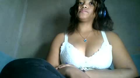 aariciah online show from 06-19-26, 07:23
