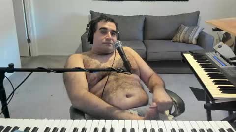 Aaron online show from 06-18-26, 11:42