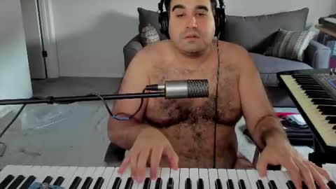 Aaron online show from 07-11-26, 05:04