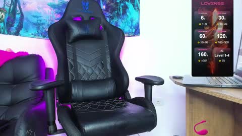 Aaron  online show from 10-01-25, 09:10