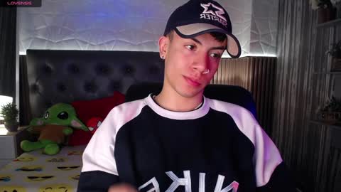 Aaron online show from 12-20-24, 01:54