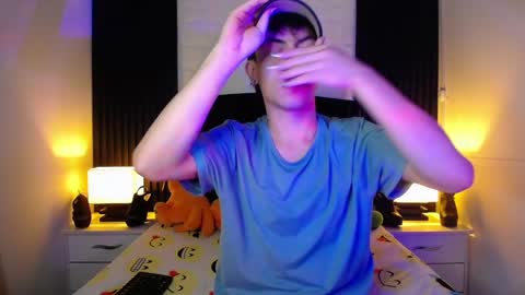Aaron online show from 01-03-25, 01:25