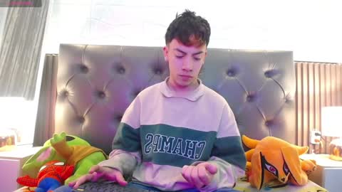 Aaron online show from 01-30-25, 12:37