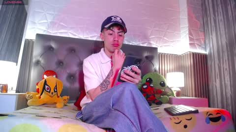 Aaron online show from 02-01-25, 07:13