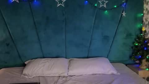 Aaron Ezequiel online show from 12-18-25, 10:38