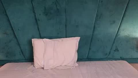 Aaron Ezequiel online show from 04-17-26, 12:41