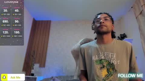 Snapshot of aaron_jassell1 chatting on 03-12-25, 11:01 Aaron and Jassell online show from 03-12-25, 11:01