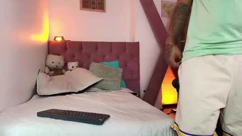 Aaron Kingg online show from 02-08-26, 02:59