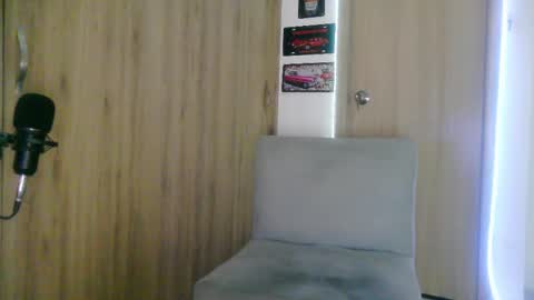 Snapshot of aaron_kwok28 chatting on 10-09-25, 01:14 Aaron kwok online show from 10-09-25, 01:14