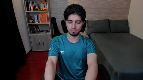 Aaron online show from 02-21-25, 09:43