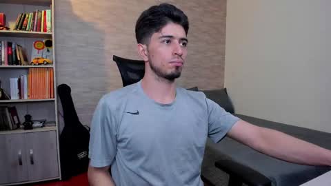 Aaron online show from 03-08-25, 09:29