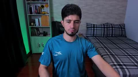 Aaron online show from 09-10-25, 07:25