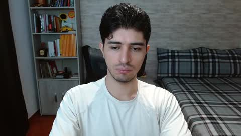 Aaron online show from 11-04-25, 07:46