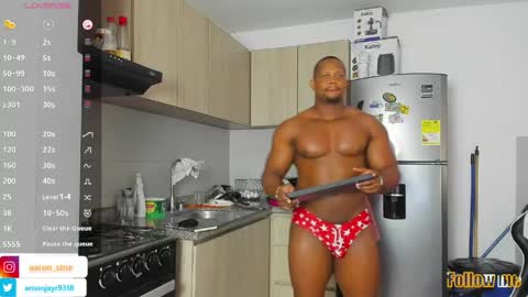 Snapshot of aaron_st chatting on 04-15-26, 02:46 Aaron online show from 04-15-26, 02:46