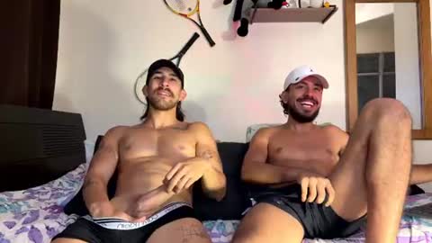 Snapshot of aaron_wheel chatting on 06-19-26, 11:52 aaron_wheel online show from 06-19-26, 11:52
