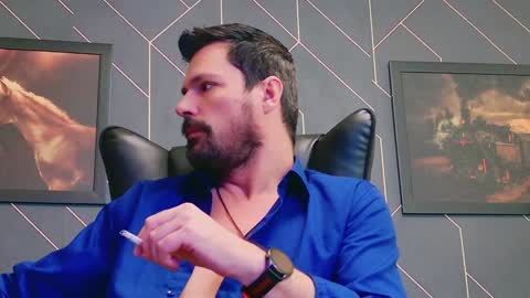 Snapshot of aaronbomer chatting on 01-21-25, 07:37 Aaron online show from 01-21-25, 07:37