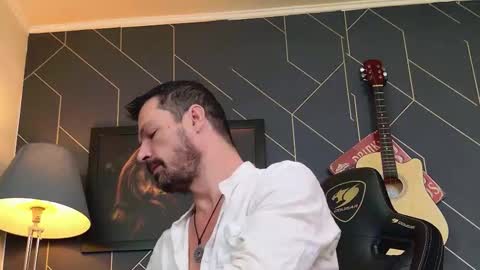 Snapshot of aaronbomer chatting on 12-20-25, 09:05 Aaron online show from 12-20-25, 09:05