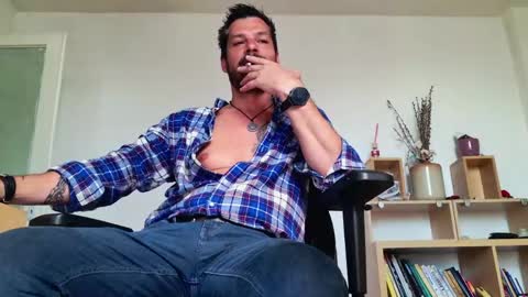 Aaron online show from 05-04-26, 07:04