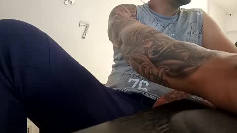 ig aaron hunter123 online show from 01-08-25, 04:54