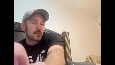 aaronshere888888 online show from 03-01-26, 08:27