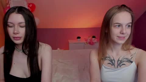 Snapshot of aataraxx chatting on 01-19-25, 05:39 Fiona and Harry online show from 01-19-25, 05:39