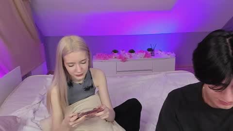 Snapshot of aataraxx chatting on 03-08-25, 11:39 Fiona and Harry online show from 03-08-25, 11:39