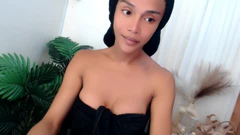 Snapshot of aayahh chatting on 03-22-26, 02:31 aayahh online show from 03-22-26, 02:31